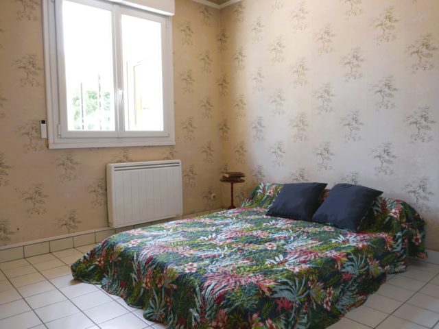 Maison St Melaine chambre 1 E-BIS-IMMOBILIER