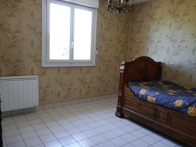 Maison St Melaine chambre 4 E-BIS-IMMOBILIER