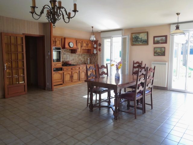 Maison St Melaine salon-séjour-cuisine E-BIS-IMMOBILIER