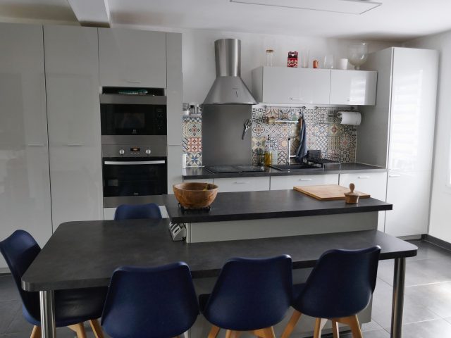 Maison Angers cusine E-BIS-IMMOBILIER