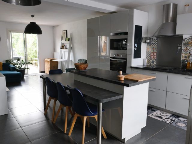 Maison Angers cusine-salon-séjour E-BIS-IMMOBILIER