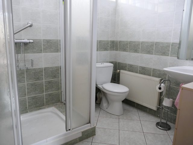 Maison St Gemmes SL salle de douches rdc E-BIS-IMMOBILIER exclusivité