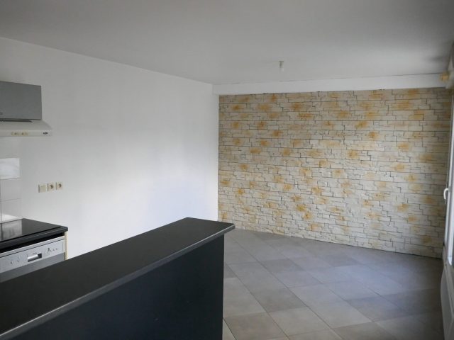 Appartement Avrillé salon-séjour-cuisine E-BIS-IMMOBILIER