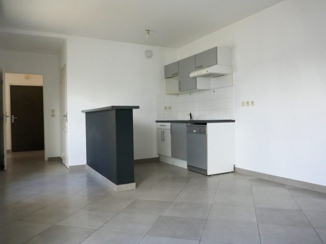 Appartement séjour-salon-cuisine E-BIS-IMMOBILIER